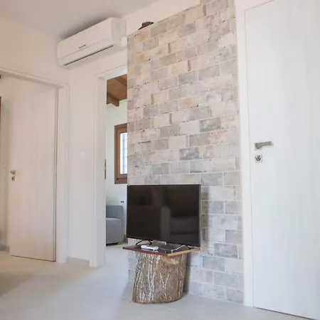 Ilenia Apartment